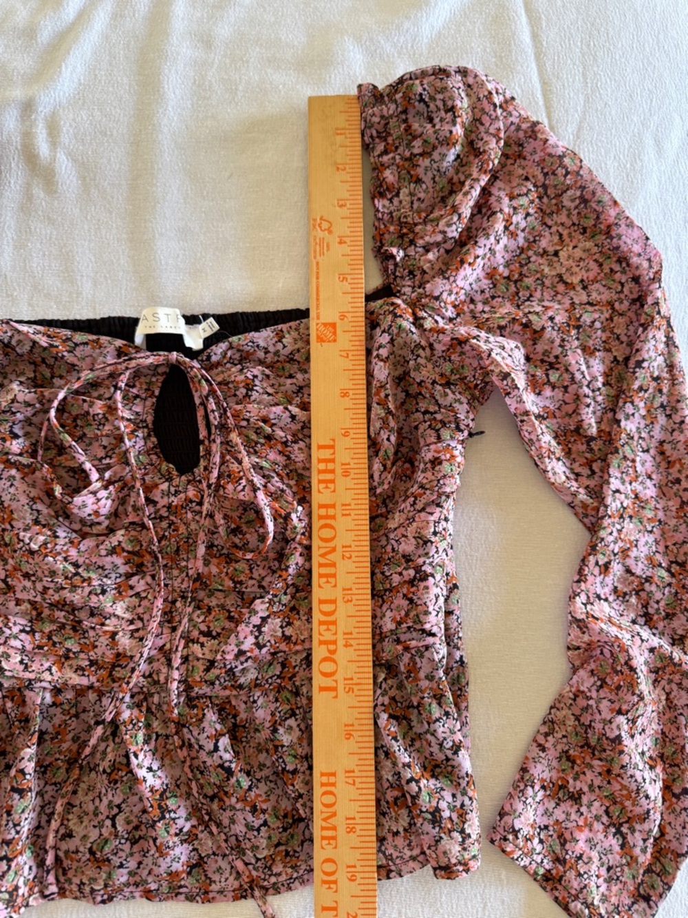 ASTR The Label Pink Floral Puff Sleeve Peplum Top Womens Medium - Picture 5 of 7